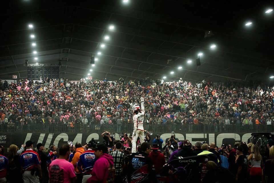 Ladies and gentlemen, it's chili bowl time.