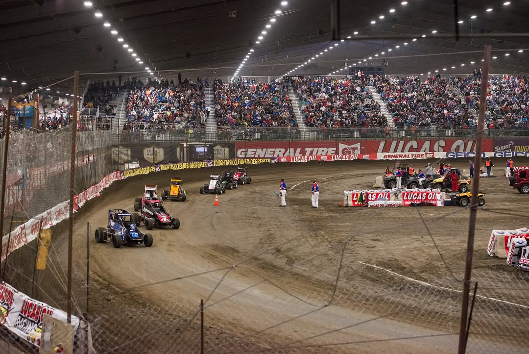 Tuesday night photos are now uploaded, and Wednesday night has started to upload.