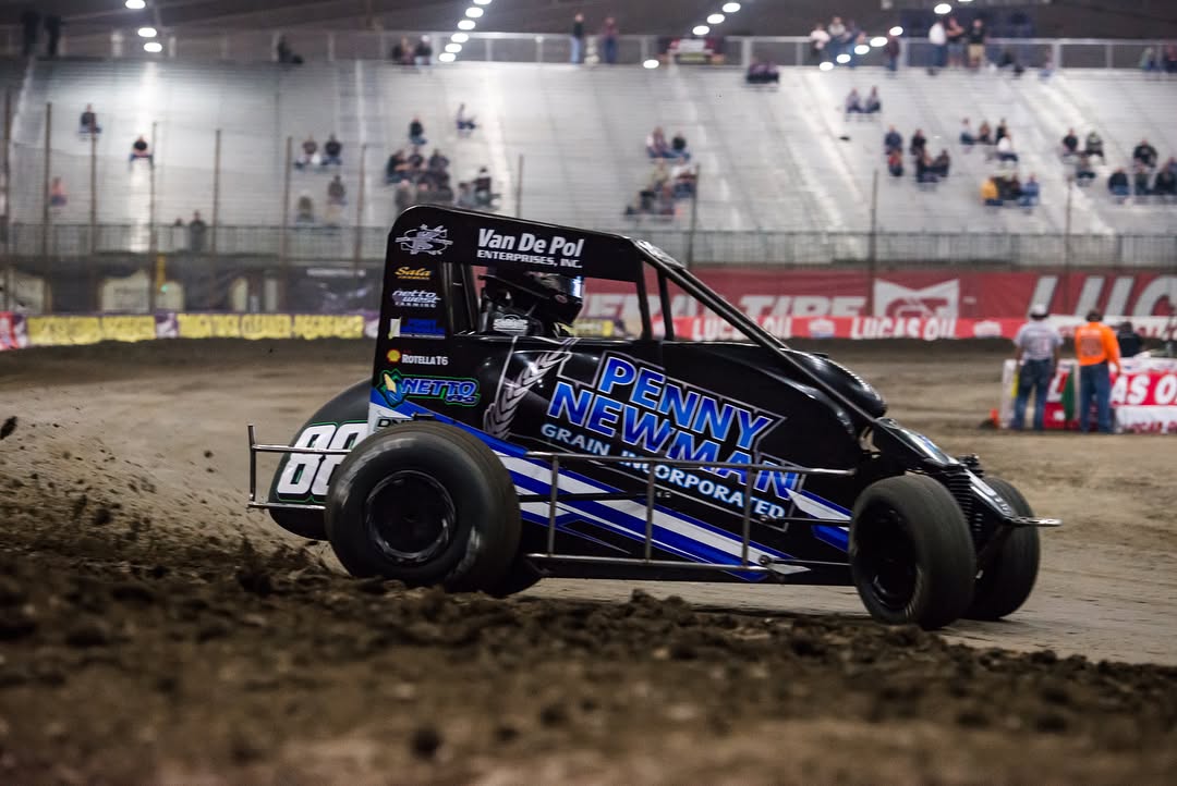 1,138 photos from practice day are posted up on TeeJayCrawford.com/chilibowl includin…