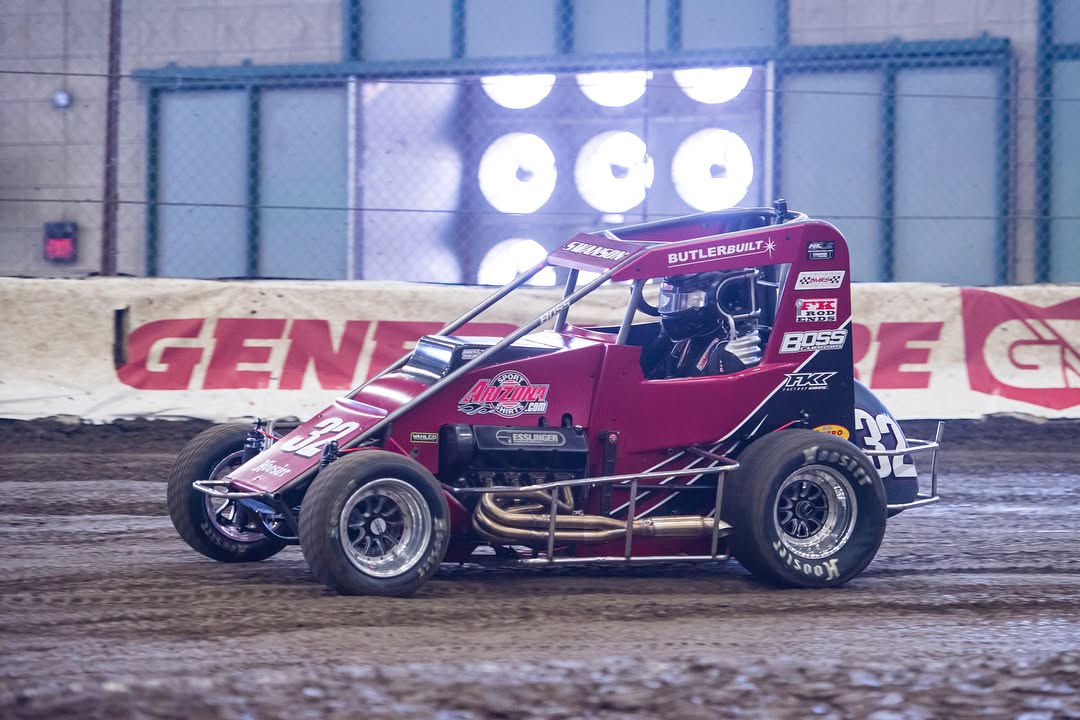 Friday night photos are now up!