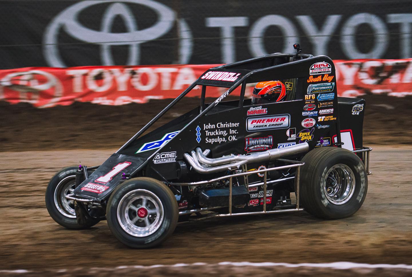 Dark mode makes everything look better and since racing season is over for most peopl…