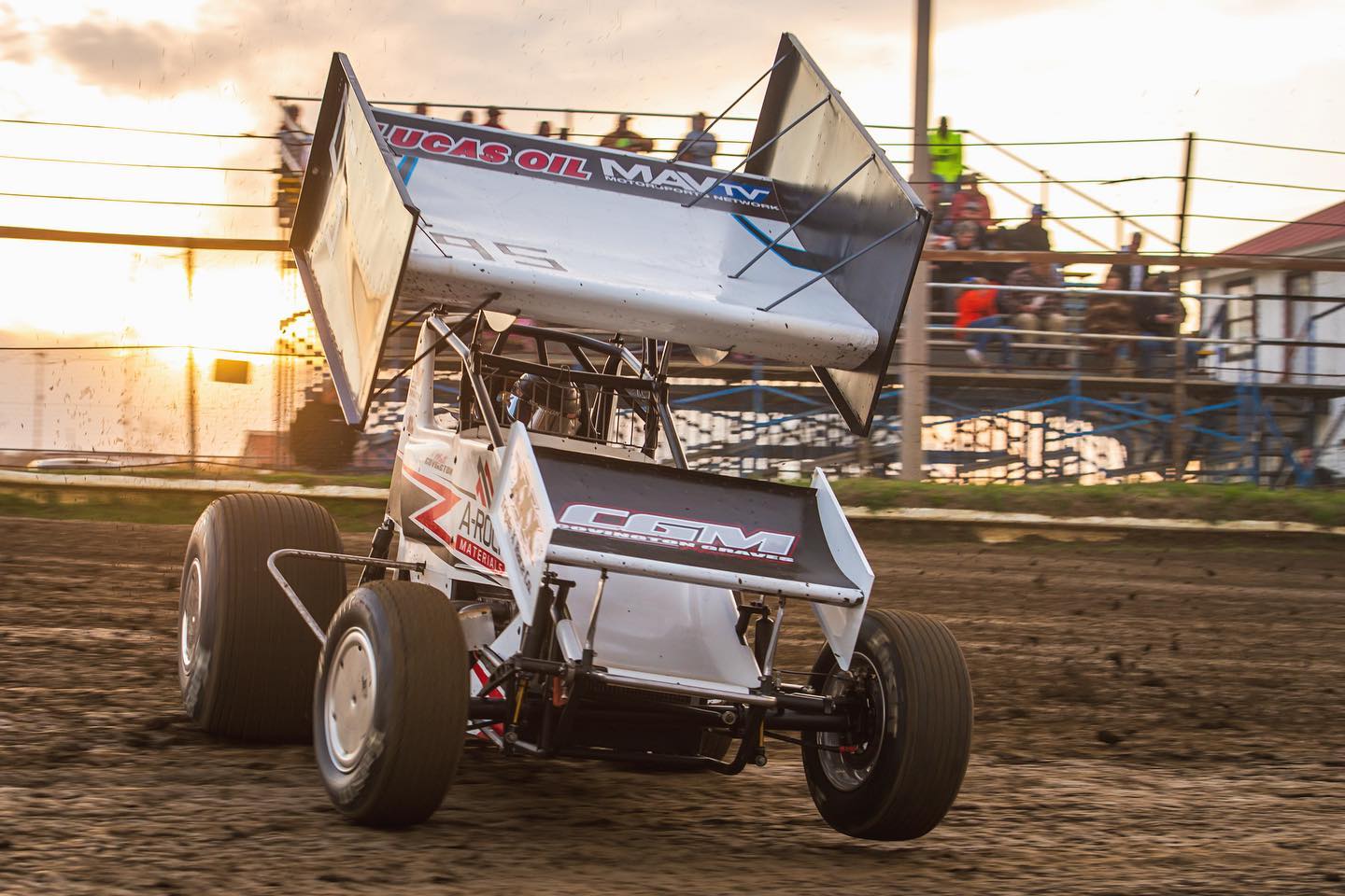 Can’t lie, I haven’t been to a race since like March, but I kinda wanna go watch the…