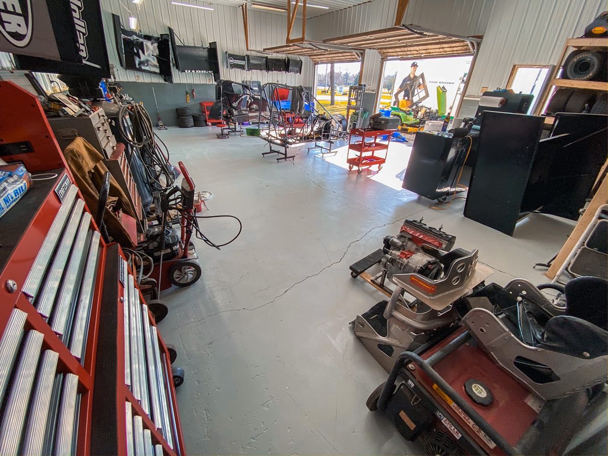 A clean shop makes me so happy.
